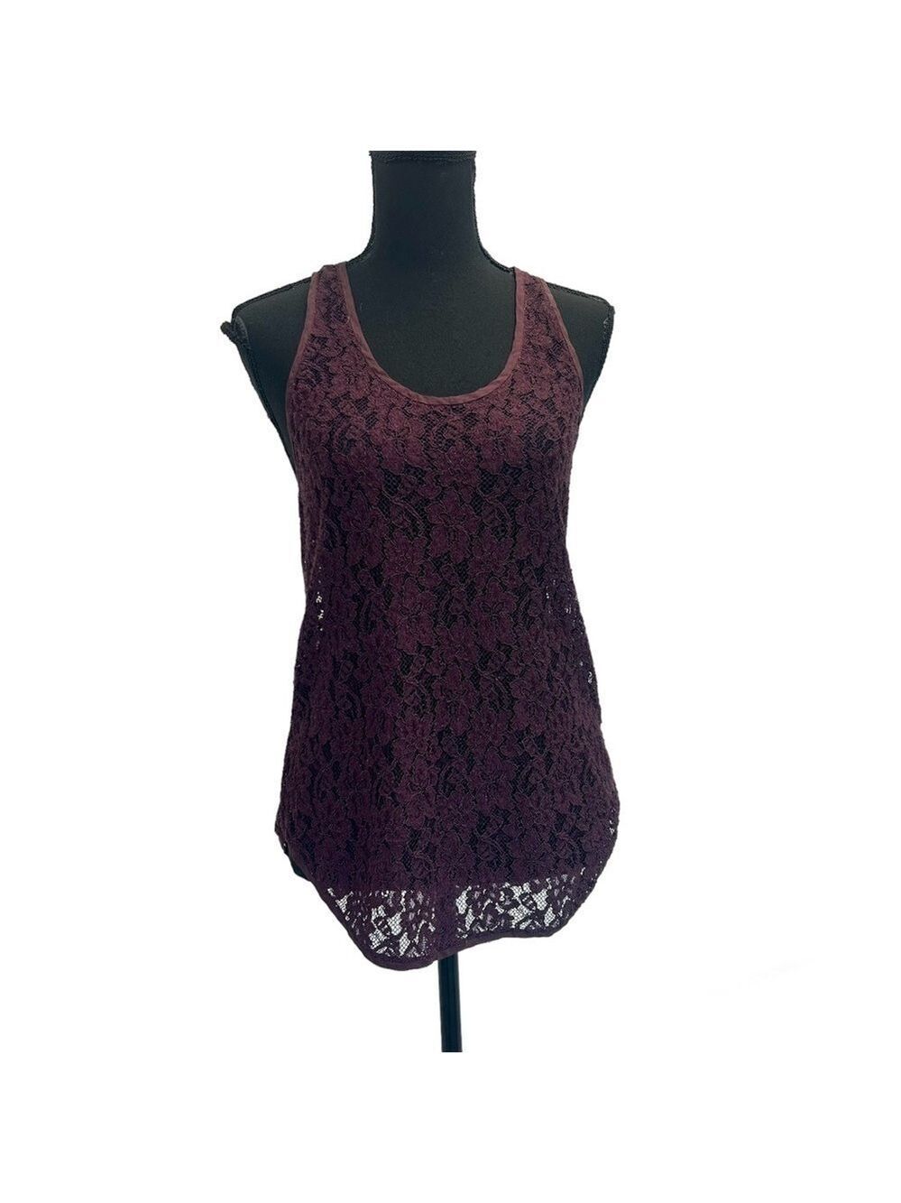 𝅺ARITZIA Wilfred free maroon lace tank top size S